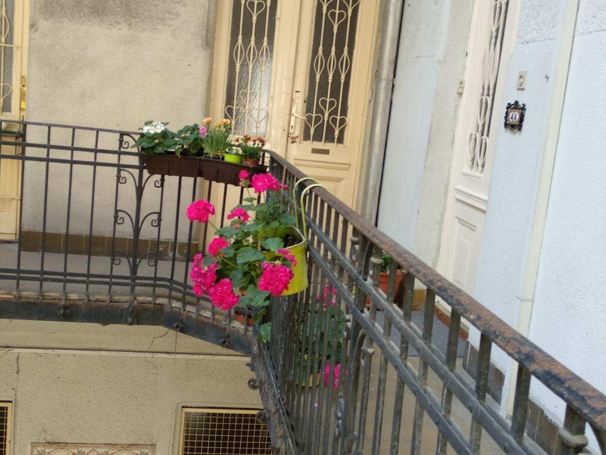 A Quiet Place In The Heart Of The City Budapest Bagian luar foto