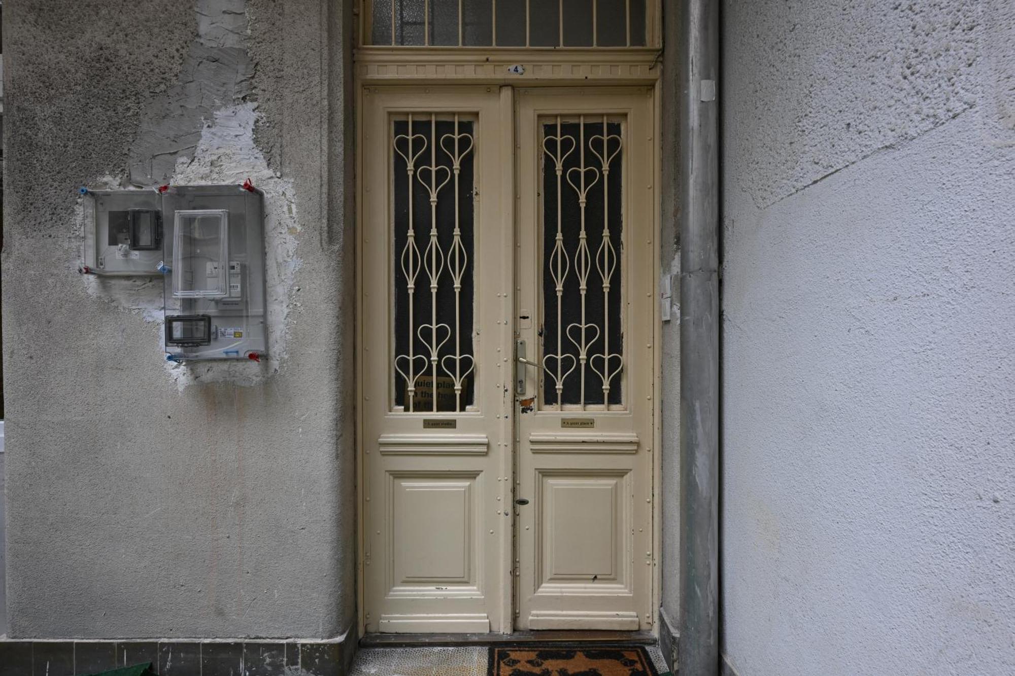 A Quiet Place In The Heart Of The City Budapest Bagian luar foto